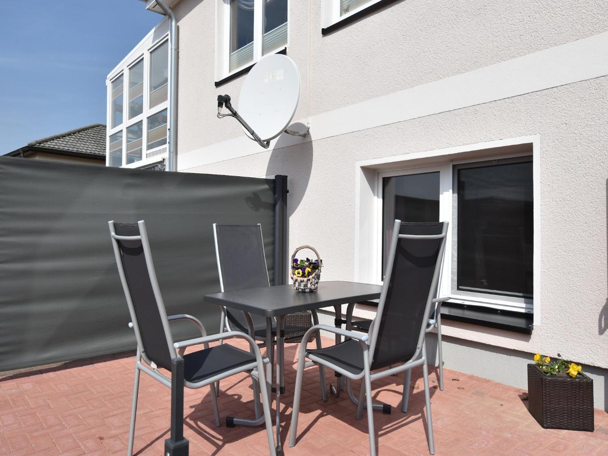 Apartment With Terrace In Warnkenhagen Warnkenhagen  Ngoại thất bức ảnh
